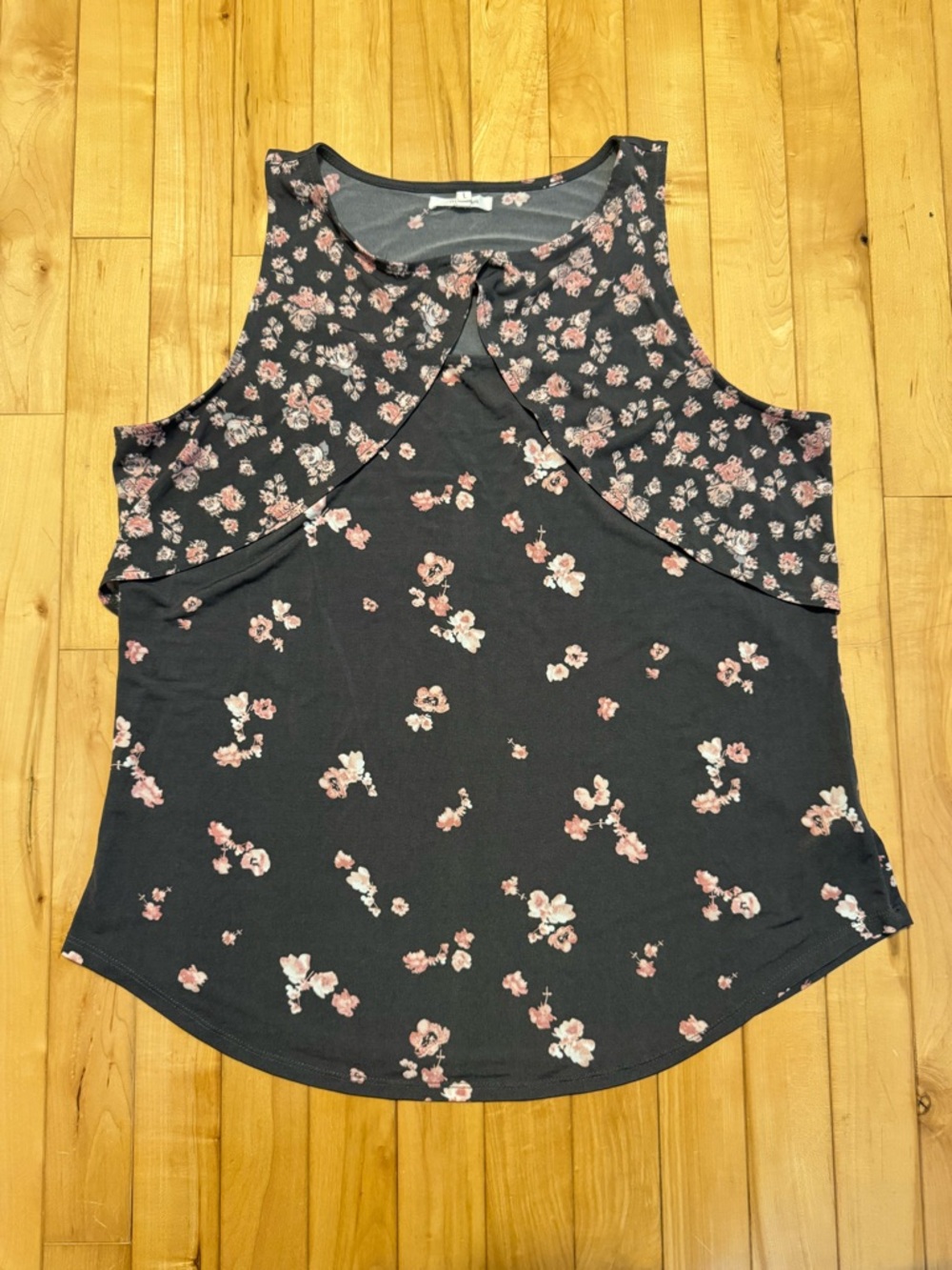 Floral Layered Gray and Pink Sleeveless Top Large